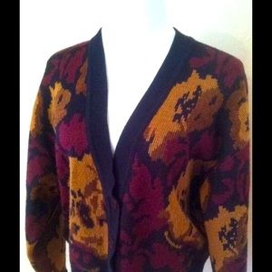 Cardigan sweater V neck Jones NY multi color burgundy red black cardigan sweater